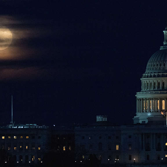 20200311 Supermoonoverthe U S Capitol Building